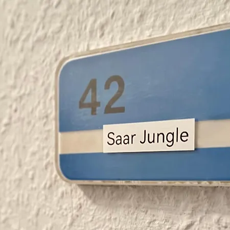 Zentrumnah Inklusive Parkplatz Jungle-Suite By Rentigo - Ruheoase Im Herzen Von Saarbruecken! Esterno foto